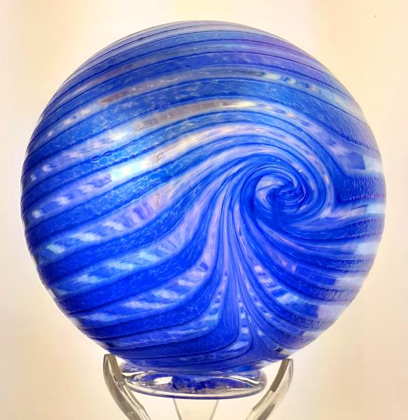 #01102617 Med Float white on blue heart design Iridised  5.75'' $80.00