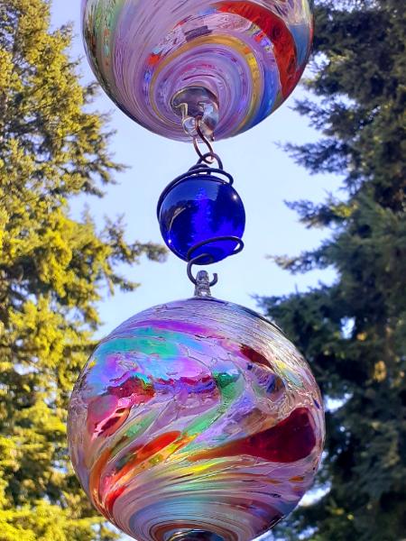#08042521 three Hanging Ball Sculpture Iridised Upgrade  Lg-6.25'' Med-5'' Sm-4''  29'' Long $280.00