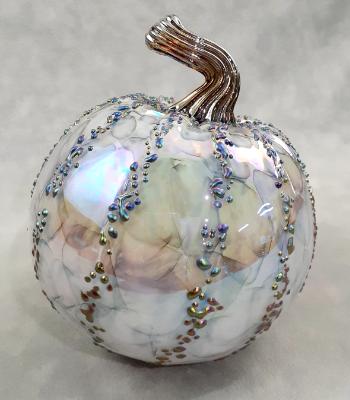 #09222523 Pumpkin Med 4'' to 5'' Iridised $55.00 #09222523 Pumpkin Med 4'' to 5'' Iridised $55.00