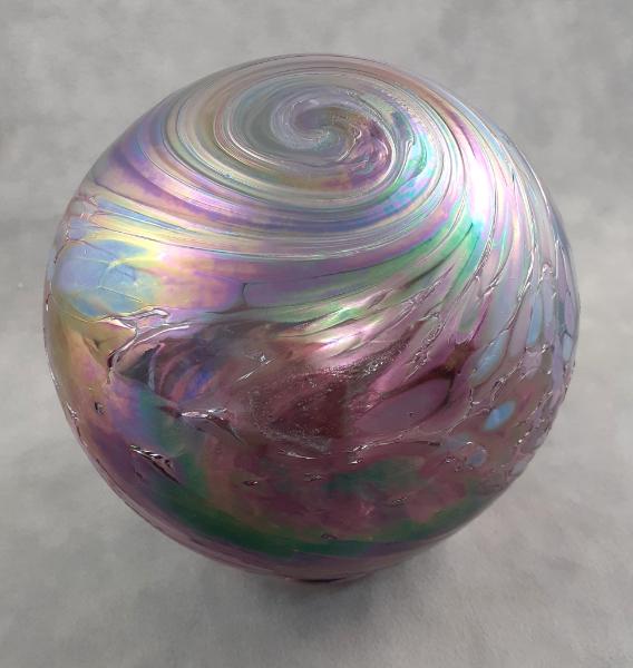 #08042515 Med Float Iridised  5.5'' $60.00