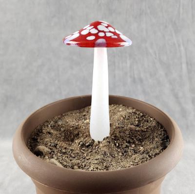 #04152411 mushroom with glass stake 6''Hx4''W $70