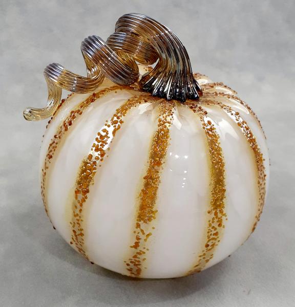 #09062523 Med Pumpkin silvered 4'' to 5''  $55.00