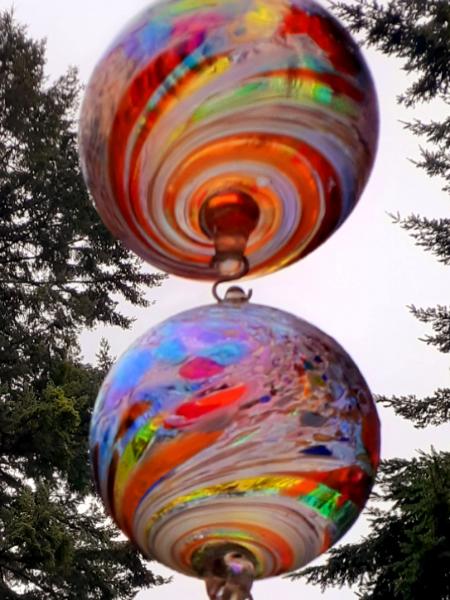 #10102504 Three ball hanging sculpture LG-6.25''  Med-4.75'' Sm-3.5''  Long-22'' $170.00