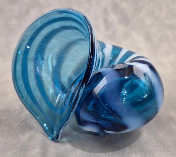 #07022602 Seashell 4''HX4''WX5.25''L $90.00