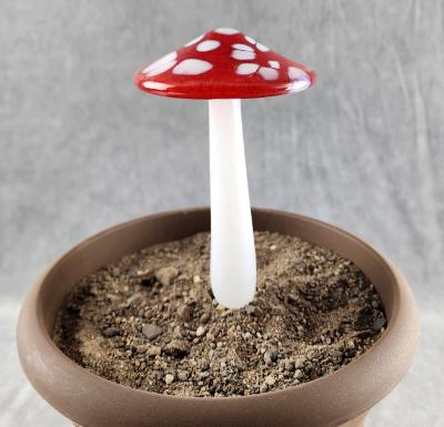 #04152402 mushroom with glass stake 6''Hx4''W $70