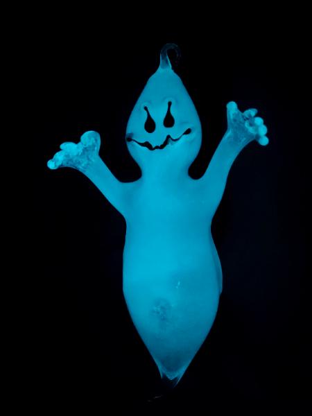 #09222311 GLOW IN THE DARK  hanging ghost 8.5''Hx5''W $150