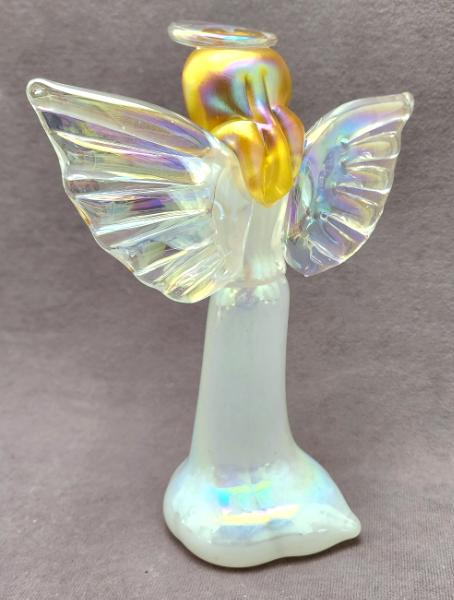 #04102304 angel 9''Hx7''Wx4''D $300