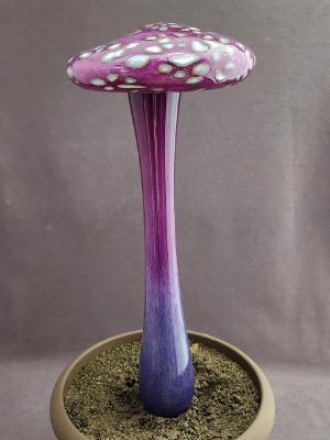#04052415 LG mushroom with glass stake 15''Hx6''W $100