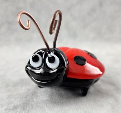 #04302407 ladybug 3''Hx3''Wx4.5''L  $125