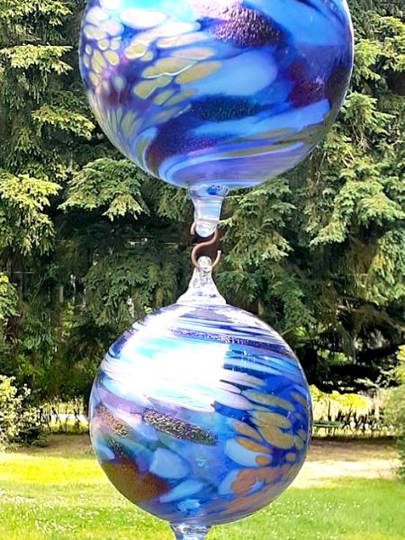 #07042511 Four Hanging Ball Sculpture Iridised  Lg-6.75'' Med-6'' Sm-4.5'' Xsm-3.5'' 31'' Long $250.00