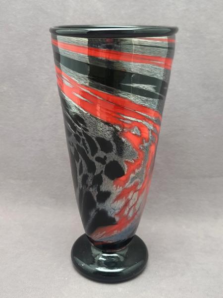 #05122218 vase 12''Hx5.5''Wx4''B $275