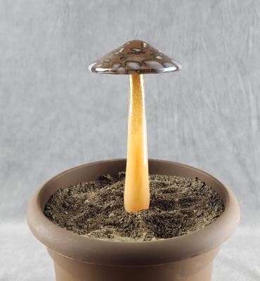 #04152447 mushroom with glass stake 8''Hx4''W $70