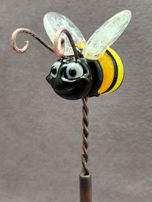 #03222412 bee on rod 8''Hx2.5''WX4.5''L $140
