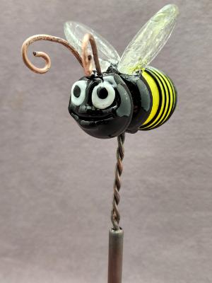 #03222406 bee on rod 8''Hx2.5''WX5''L $135