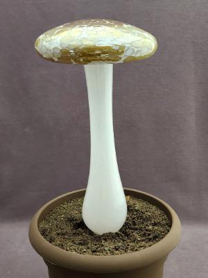 #04052411 LG mushroom with glass stake 12''Hx6''W $100