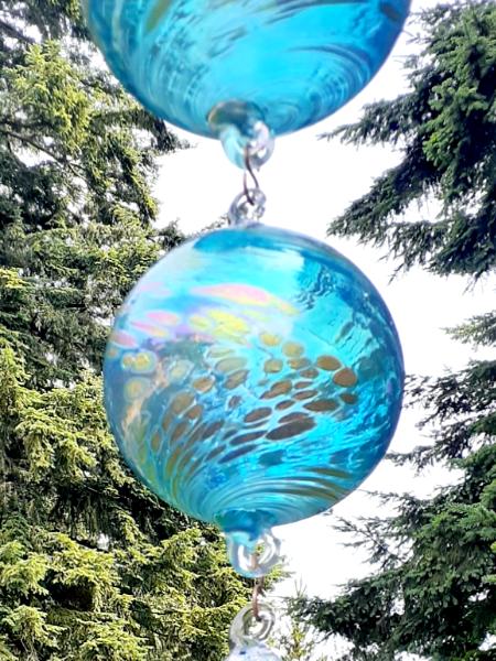 #07042510 Four Hanging Ball Sculpture Iridised Lg-7.25'' Med-6'' Sm-5'' Xsm-3.75'' 33'' Long $250.00