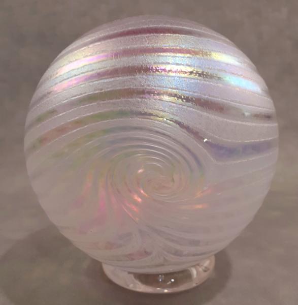 #01102619 Med Float pink on white heart design Iridised  5'' $80.00