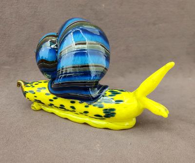 #07312312 snail 5''Hx4''Wx8''D $250