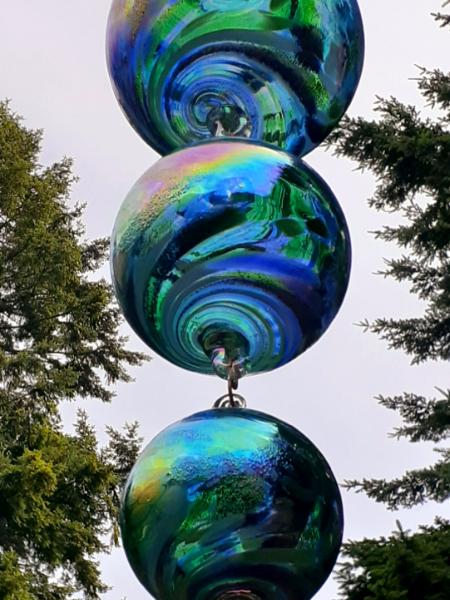 #07042512 Four Hanging Ball Sculpture Iridised  Lg-8'' Med-6.25'' Sm-5'' Xsm-3.5'' 33'' Long $250.00