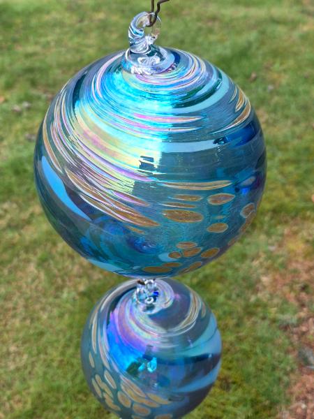 #02152601 Three Hanging Ball Sculpture LG-6.25'' Med-5.25'' Sm-3.5'' 23'' long Iridised $180.00