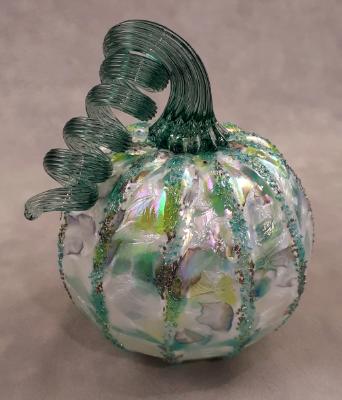 #09222505 Pumpkin Sm 3'' to 4'' Iridised $45.00 #09222505 Pumpkin Sm 3'' to 4'' Iridised $45.00
