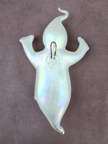 #09252306 GLOW IN THE DARK wall hanging ghost 9''Hx6''W $150