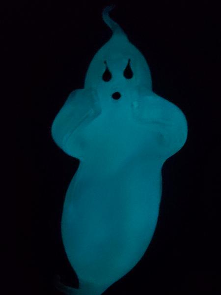  #09261911 GLOW IN THE DARK wall hanging ghost