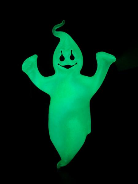 #09252306 GLOW IN THE DARK wall hanging ghost 9''Hx6''W $150