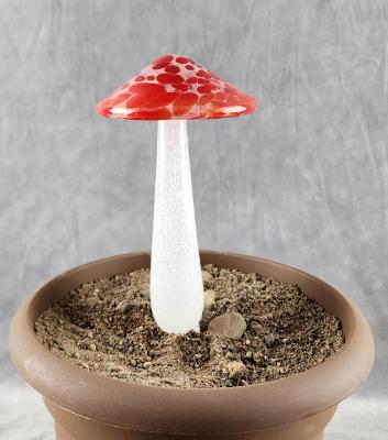 #04122407 GLOW IN THE DARK mushroom on glass stake 7''H x 4''W $80