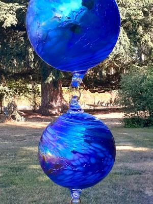 #08092504 Four Hanging Ball Sculpture Iridised Lg-6.5'' Med-5.5'' Sm-4.5'' Xsm-3.5'' 30.5''Long $250.00