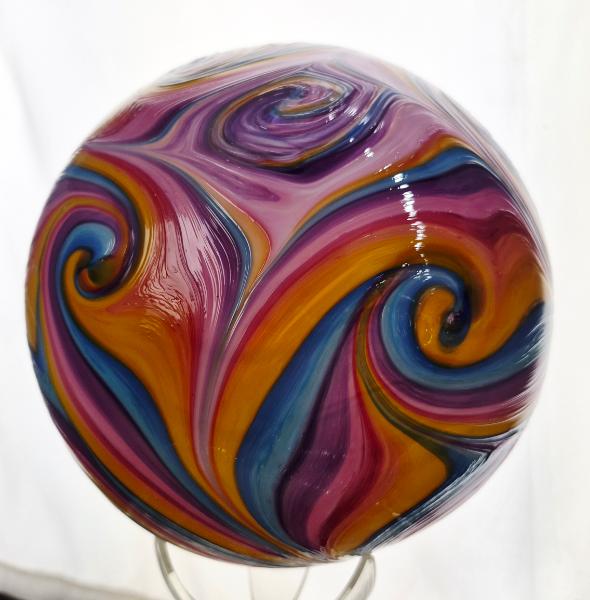 #05282605 Float Rainbow Wave 6.75'' $125.00