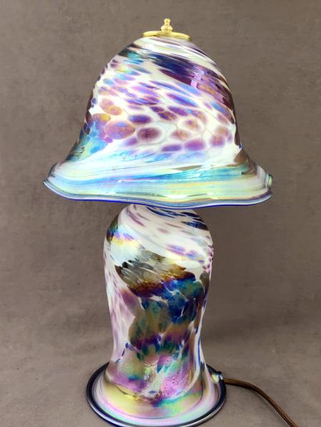 #06122302 table lamp 18''Hx11''W $700