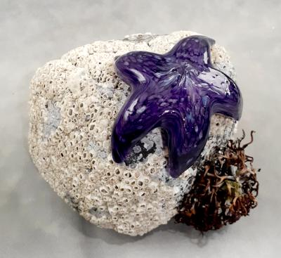 #09162505 Starfish on rock Purple 5.25''HX7''WX5.5''D $150.00