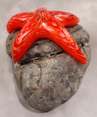 #10262623 Starfish on rock 3.75''HX6.5''WX5''D $150.00 #10262623 Starfish on rock 3.75''HX6.5''WX5''D $150.00