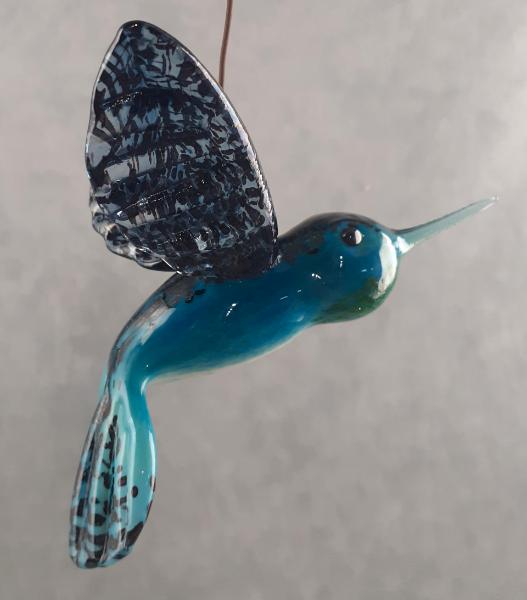 #08042510  Hummingbird Hanging 4.75''HX4.75''WX5.75''L $120.00