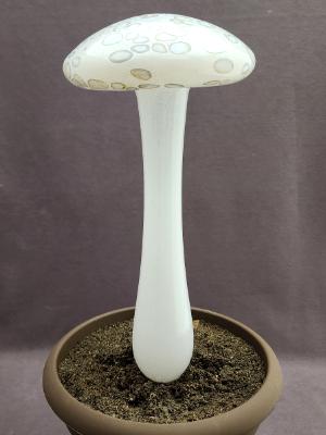 #04052408 LG mushroom with glass stake 13''Hx6''W $100