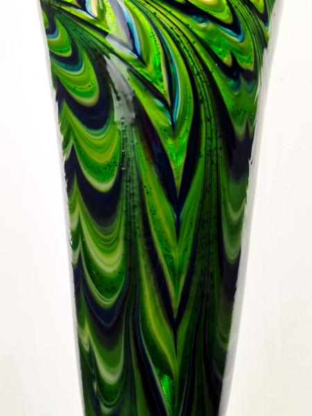 #02072602 Scooner drinking glass 22oz SeaHawks 12th Man sound wave design 9''HX3.75''WX3.5''B $100.00