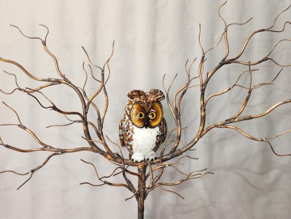 #05262301 Garden Owl 27''HX36''WX12''D $1200.00