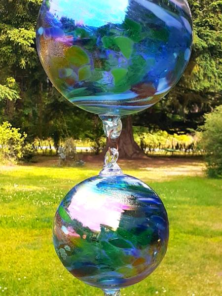 #07042512 Four Hanging Ball Sculpture Iridised  Lg-8'' Med-6.25'' Sm-5'' Xsm-3.5'' 33'' Long $250.00