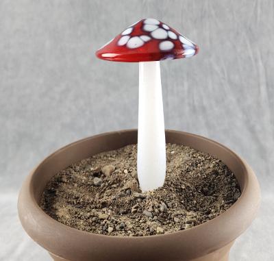 #04152403 mushroom with glass stake 6''Hx4''W $70
