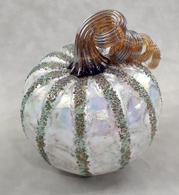 #10242501 Pumpkin Med Iridised 4'' to 5'' $55.00