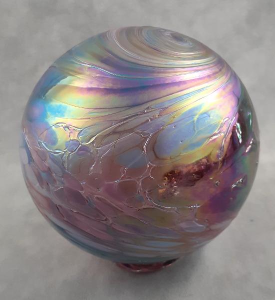 #08042515 Med Float Iridised  5.5'' $60.00