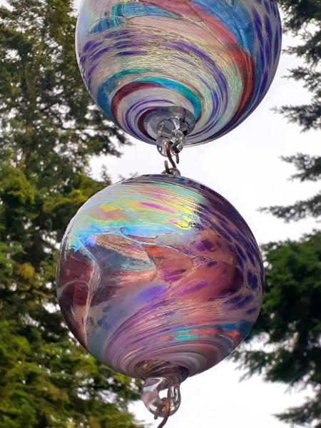 #06192504 3-Hanging Ball Sculpture LG-6.5'' Med-5.5'' Sm-4.5'' 22.5'' Long $180.00