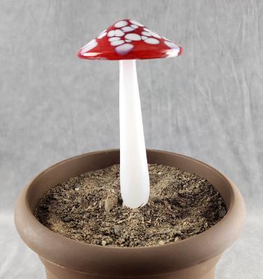 #04152401 mushroom with glass stake 7''Hx4''W $70