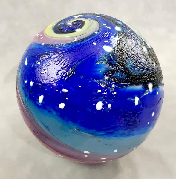 #09062503 Med Float 5,25'' aurora borealis design $90.00