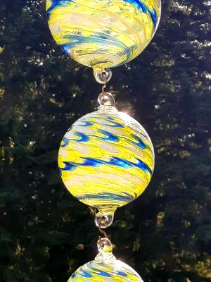 #08262502 Four Hanging Ball Sculpture SeaHawk Colors LG-6.5'' Med-5.25'' Sm-3.5'' Long 31.5'' $250.00 #08262502 Four Hanging Ball Sculpture SeaHawk Colors LG-6.5'' Med-5.25'' Sm-3.5'' Long 31.5'' $250.00