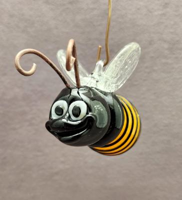 #03222401 bee hanging 3''Hx2.5''WX5''L $125