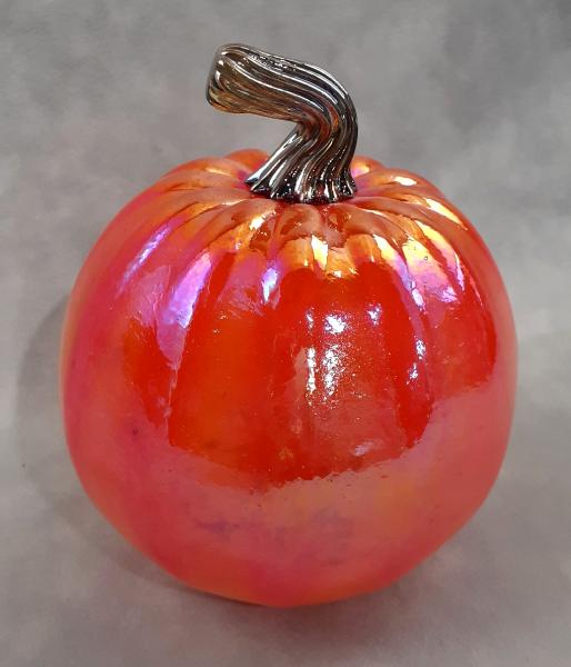 #09222534 Pumpkin Lg 5'' to 6'' Iridised $65.00