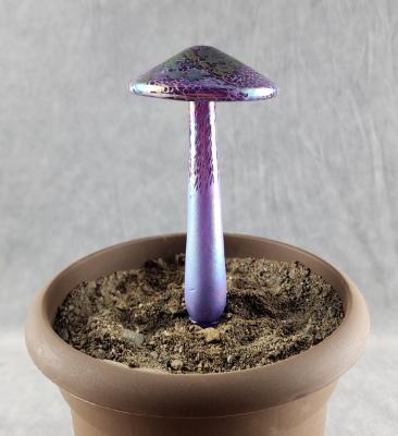 #04152435 mushroom with glass stake 7''Hx4''W $70