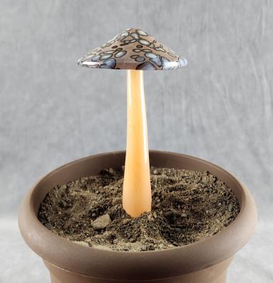 #04152446 mushroom with glass stake 7''Hx4''W $70